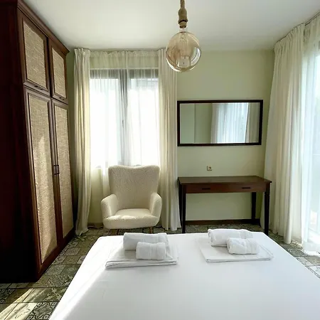 Two Bedroom In Gl Apartament *
