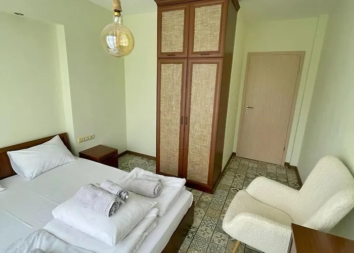 Two Bedroom In Gl Lejlighed